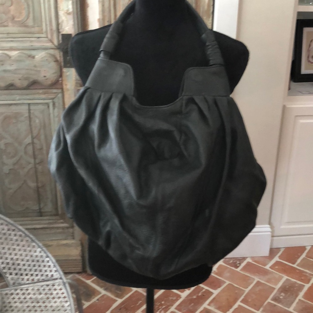 Max and Cleo leather bucket bag